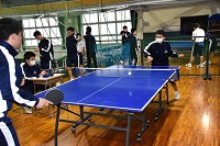 ④