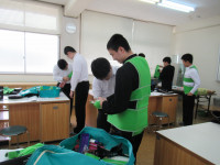 ２