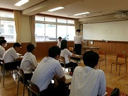 ⑧